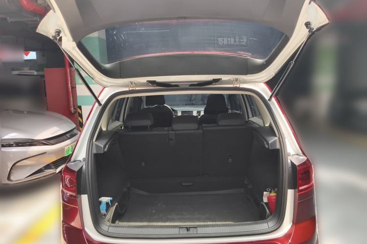 Used Volkswagen Golf Sportsvan 2016 280TSI Automatic Luxury Model Trunk