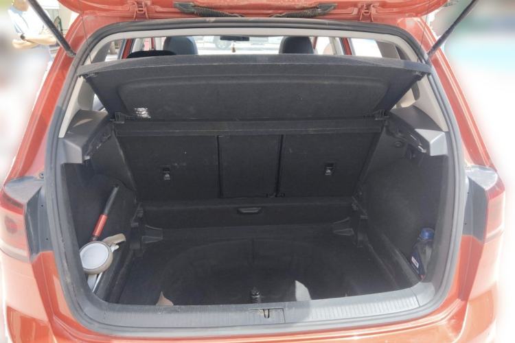 Used Volkswagen Golf Sportsvan 2016 230TSI Automatic Trend Edition Trunk