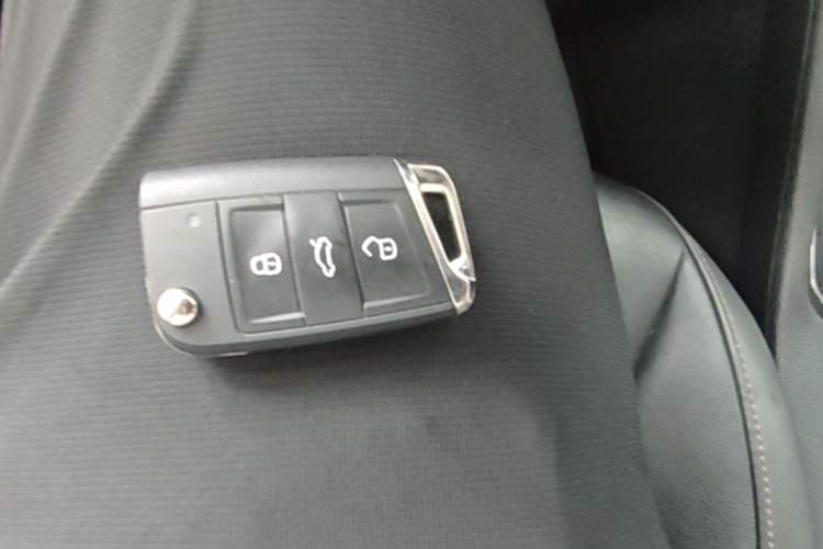 Used Volkswagen Golf Sportsvan 2016 280TSI Automatic Flagship Model Vehicle Key