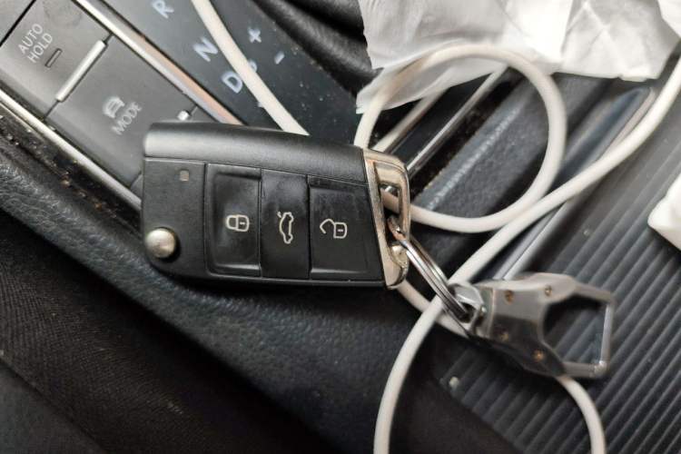 Used Volkswagen Golf Sportsvan 2016 280TSI Automatic Flagship Model Vehicle Key