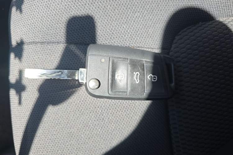 Used Volkswagen Golf Sportsvan 2016 230TSI Automatic Trend Edition Vehicle Key
