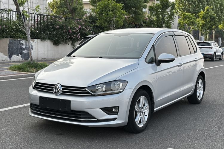 Used Volkswagen Golf Sportsvan 2016 1.6L Manual Comfort Model Guazi used car, China used car export, Used car for sale, Used  cars, Cheapest cars for sale