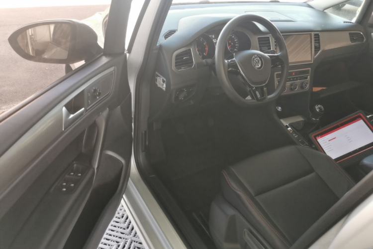 Used Volkswagen Golf Sportsvan 2016 1.6L Manual Comfort Model Driver Seat