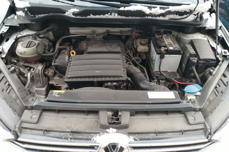 Used Volkswagen Golf Sportsvan 2016 1.6L Automatic Comfort Model Engine Bay