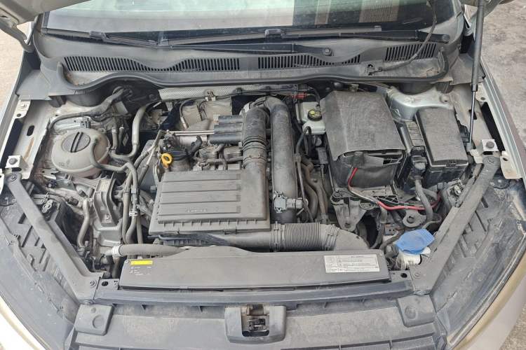 Used Volkswagen Golf Sportsvan 2016 230TSI Automatic Luxury Version Engine Bay