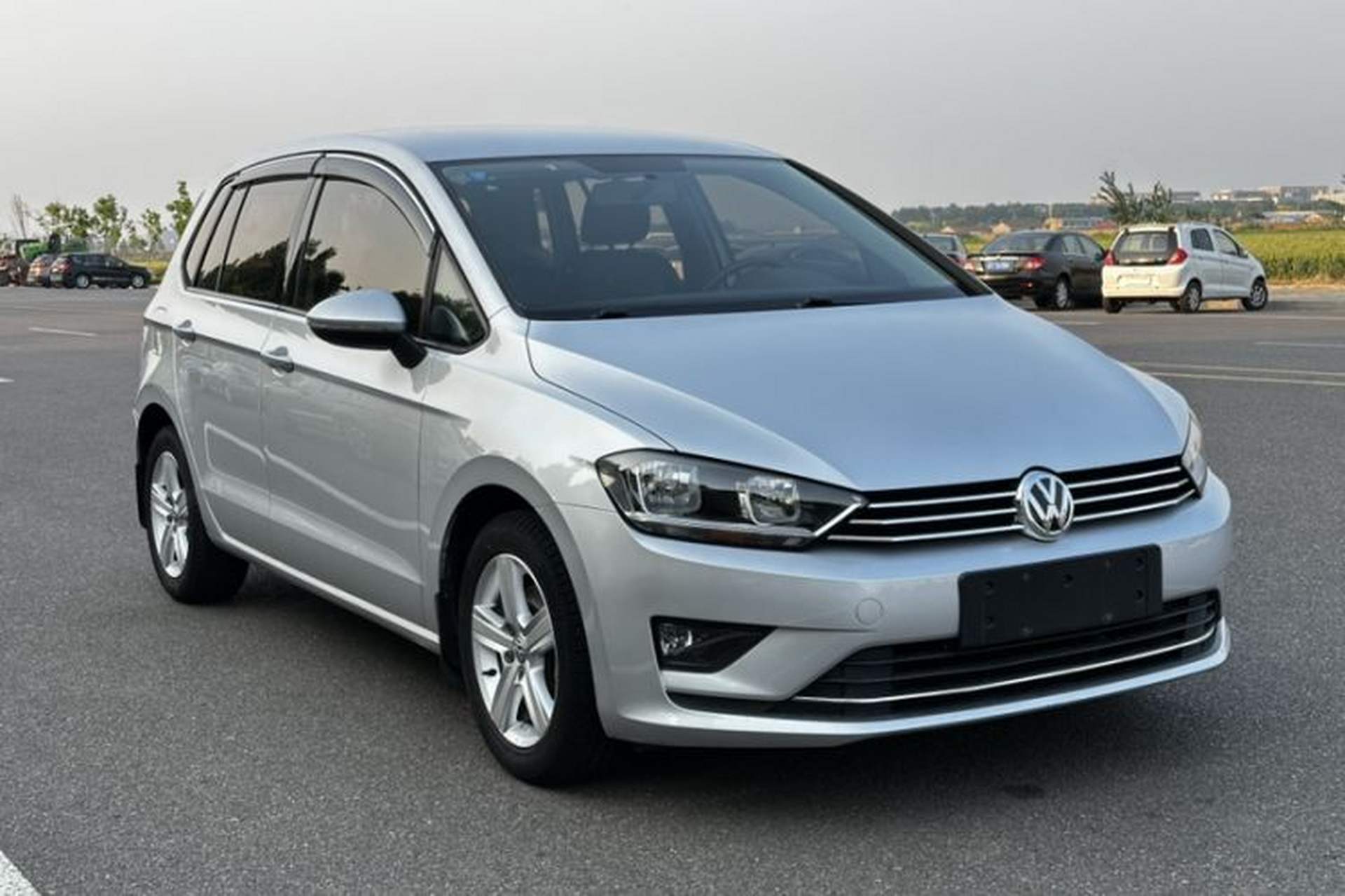 Used Volkswagen Golf Sportsvan 2016 1.6L Manual Comfort Model Exterior 1