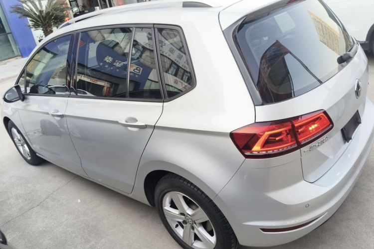 Used Volkswagen Golf Sportsvan 2016 1.6L Automatic Comfort Model Exterior 3