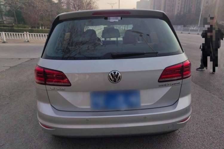 Used Volkswagen Golf Sportsvan 2016 1.6L Automatic Comfort Model Exterior 4
