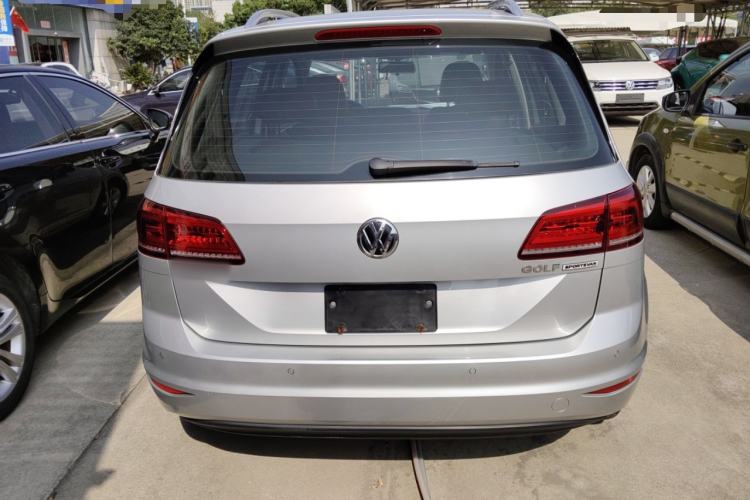 Used Volkswagen Golf Sportsvan 2016 1.6L Automatic Comfort Model Exterior 4