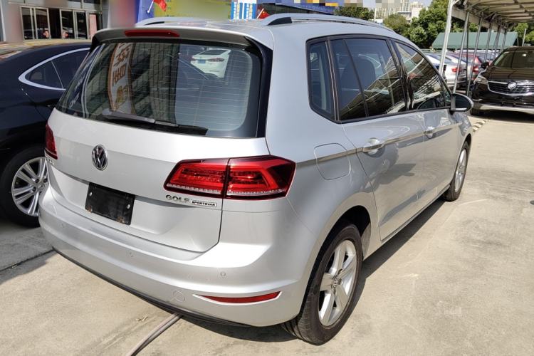 Used Volkswagen Golf Sportsvan 2016 1.6L Automatic Comfort Model Exterior 5