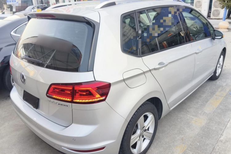 Used Volkswagen Golf Sportsvan 2016 1.6L Automatic Comfort Model Exterior 5