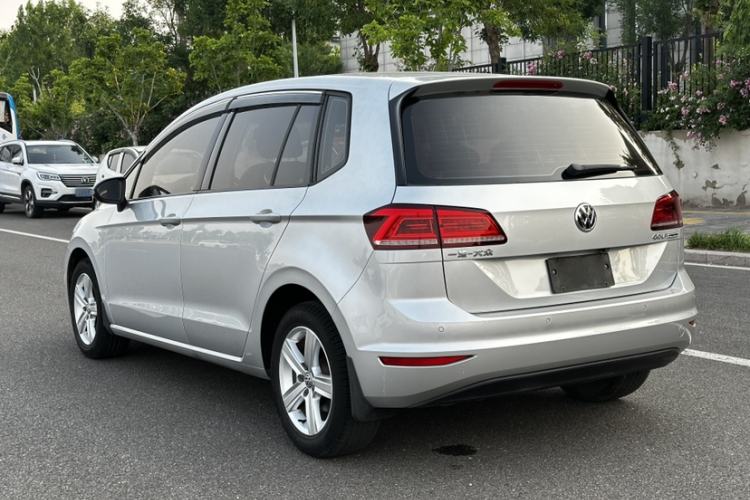 Used Volkswagen Golf Sportsvan 2016 1.6L Manual Comfort Model Exterior 7