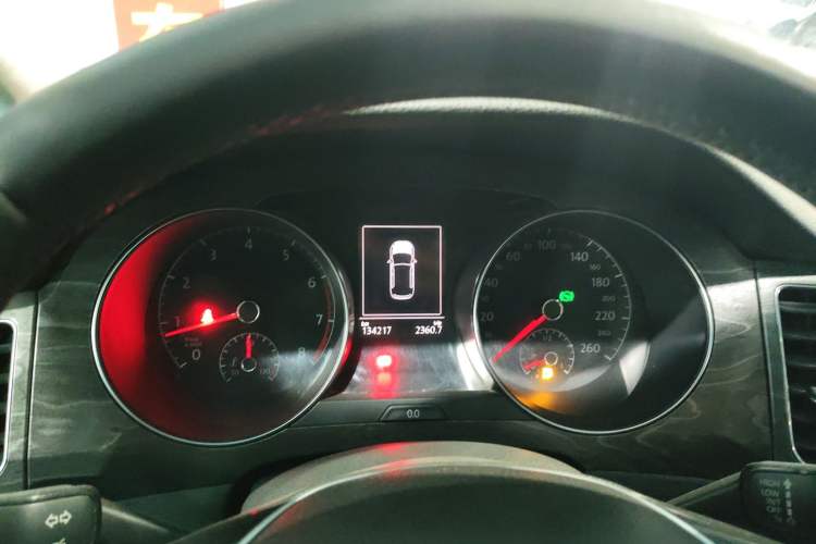 Used Volkswagen Golf Sportsvan 2016 230TSI Automatic Luxury Version Instrument Cluster