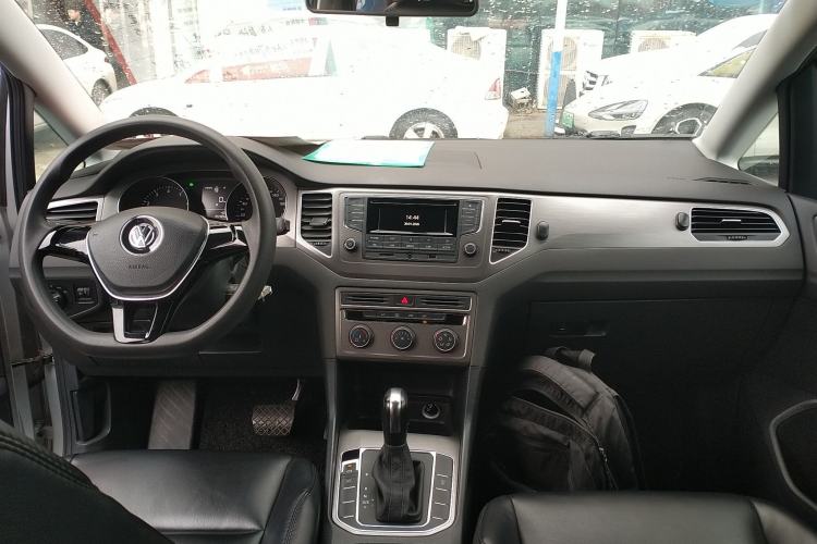 Used Volkswagen Golf Sportsvan 2016 1.6L Automatic Comfort Model Interior 2