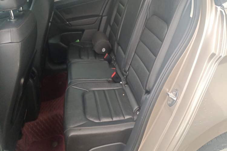 Used Volkswagen Golf Sportsvan 2016 280TSI Automatic Luxury Model Left Rear Seat
