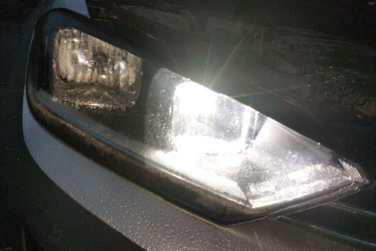 Used Volkswagen Golf Sportsvan 2016 1.6L Automatic Comfort Model Right Front Headlight