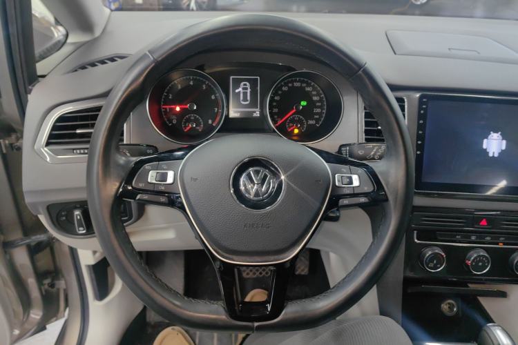 Used Volkswagen Golf Sportsvan 2016 230TSI Automatic Trend Edition Steering Wheel