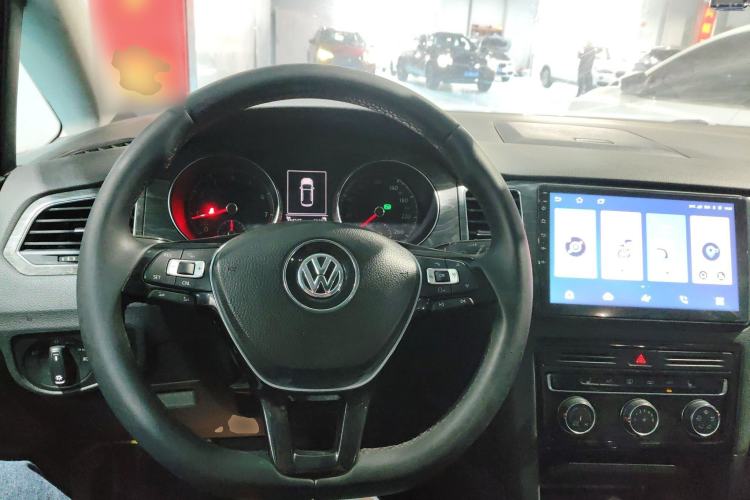 Used Volkswagen Golf Sportsvan 2016 230TSI Automatic Luxury Version Steering Wheel