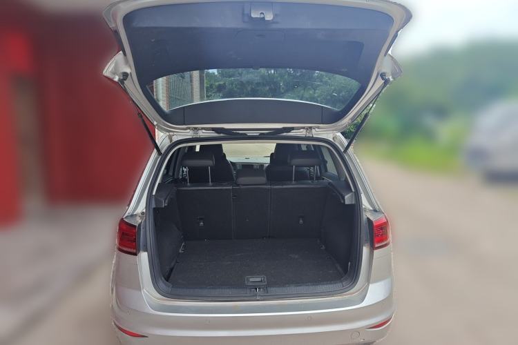 Used Volkswagen Golf Sportsvan 2016 230TSI Automatic Luxury Version Trunk