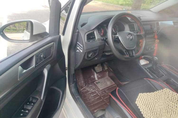 Used Volkswagen Golf Sportsvan 2016 1.6L Automatic Comfort Model Driver Seat