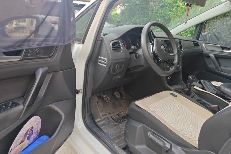 Used Volkswagen Golf Sportsvan 2016 1.6L Manual Comfort Model Driver Seat