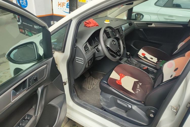 Used Volkswagen Golf Sportsvan 2016 1.6L Automatic Comfort Model Driver Seat
