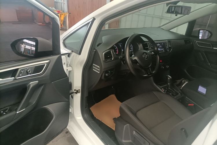 Used Volkswagen Golf Sportsvan 2016 230TSI Automatic Trend Edition Driver Seat