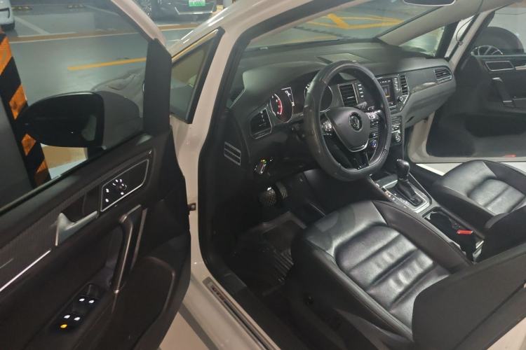 Used Volkswagen Golf Sportsvan 2016 280TSI Automatic Luxury Model Driver Seat