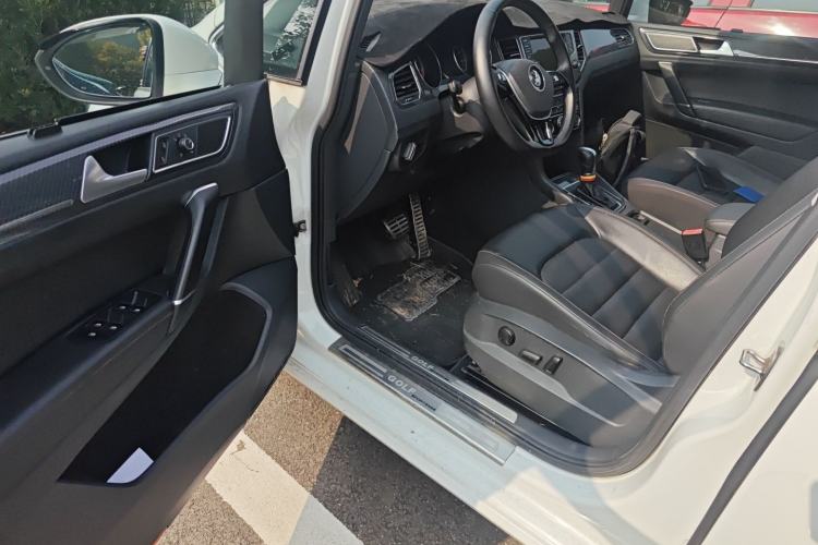 Used Volkswagen Golf Sportsvan 2016 280TSI Automatic Luxury Model Driver Seat