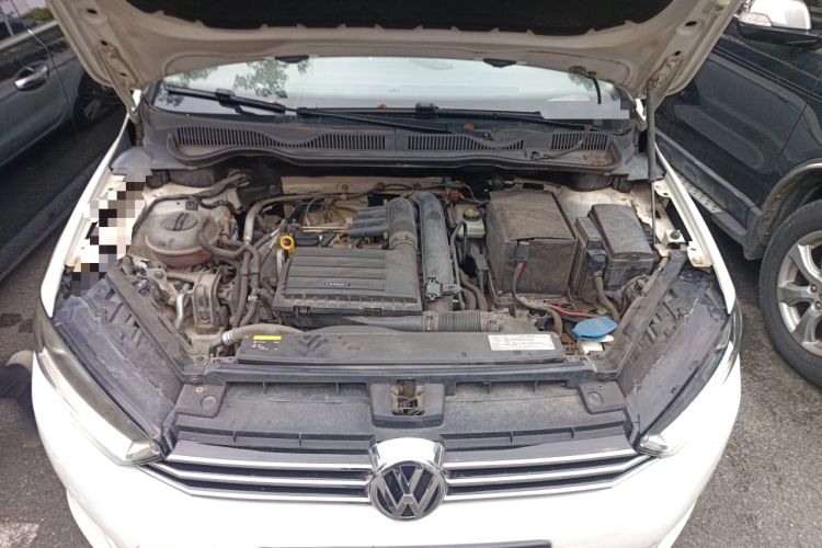 Used Volkswagen Golf Sportsvan 2016 230TSI Automatic Luxury Version Engine Bay