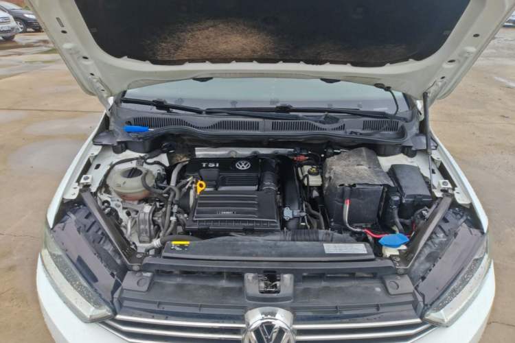 Used Volkswagen Golf Sportsvan 2016 280TSI Automatic Luxury Model Engine Bay