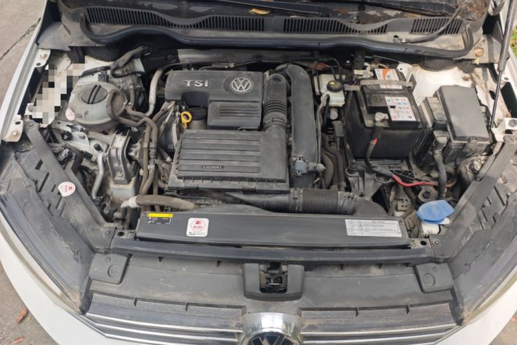 Used Volkswagen Golf Sportsvan 2016 230TSI Automatic Trend Edition Engine Bay