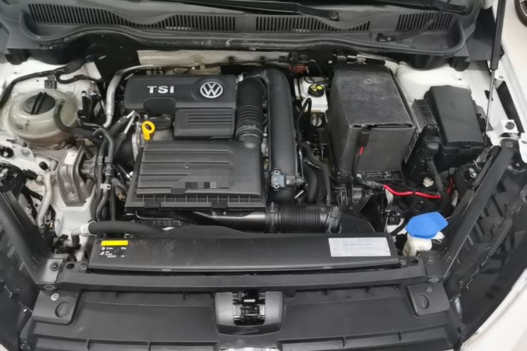 Used Volkswagen Golf Sportsvan 2016 230TSI Automatic Trend Edition Engine Bay