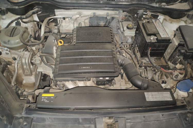 Used Volkswagen Golf Sportsvan 2016 1.6L Automatic Comfort Model Engine Bay