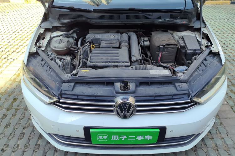 Used Volkswagen Golf Sportsvan 2016 230TSI Automatic Trend Edition Engine Bay