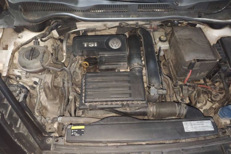 Used Volkswagen Golf Sportsvan 2016 230TSI Manual Entry-Level Trim Engine Bay
