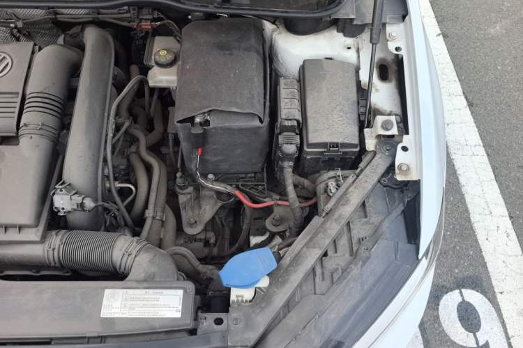 Used Volkswagen Golf Sportsvan 2016 230TSI Automatic Trend Edition Engine Bay Left