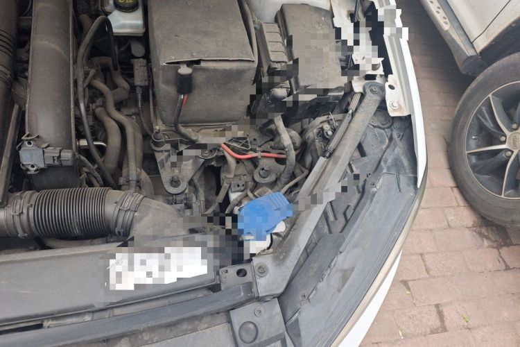 Used Volkswagen Golf Sportsvan 2016 230TSI Automatic Trend Edition Engine Bay Left