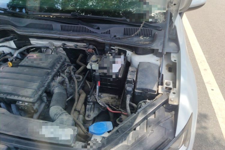Used Volkswagen Golf Sportsvan 2016 1.6L Automatic Comfort Model Engine Bay Left