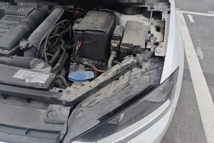 Used Volkswagen Golf Sportsvan 2016 230TSI Automatic Trend Edition Engine Bay Left
