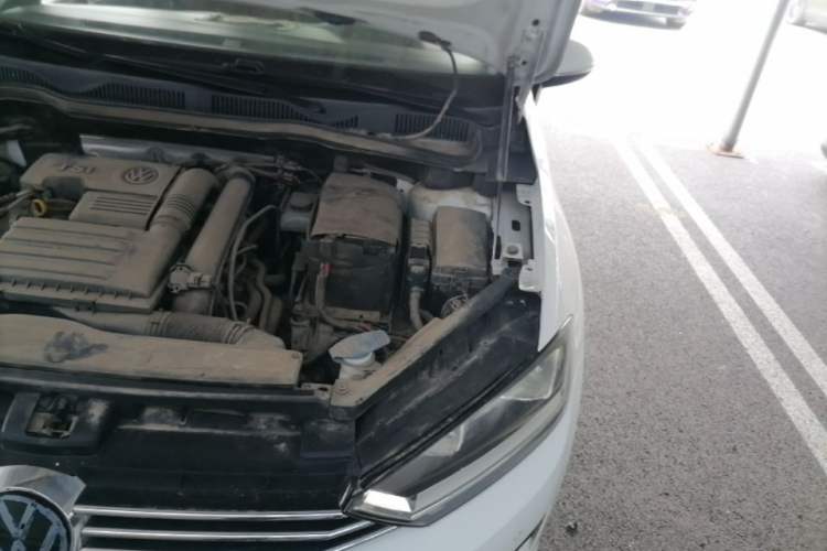 Used Volkswagen Golf Sportsvan 2016 230TSI Automatic Trend Edition Engine Bay Left
