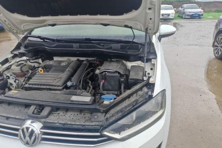 Used Volkswagen Golf Sportsvan 2016 230TSI Automatic Trend Edition Engine Bay Left
