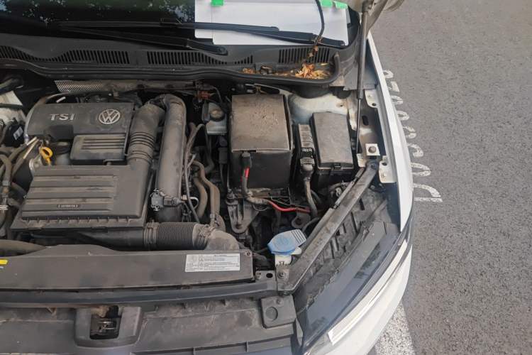 Used Volkswagen Golf Sportsvan 2016 230TSI Automatic Trend Edition Engine Bay Left