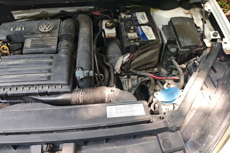 Used Volkswagen Golf Sportsvan 2016 230TSI Automatic Trend Edition Engine Bay Left