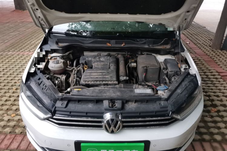 Used Volkswagen Golf Sportsvan 2016 230TSI Automatic Luxury Version Engine Bay