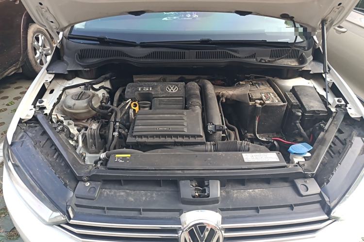 Used Volkswagen Golf Sportsvan 2016 280TSI Automatic Luxury Model Engine Bay
