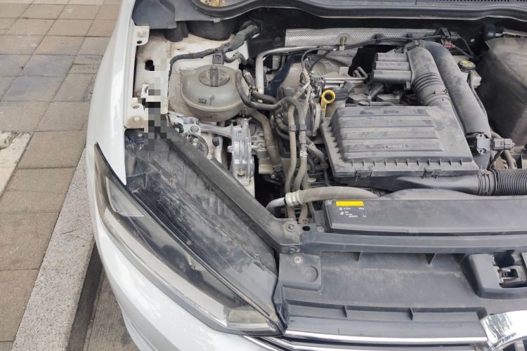 Used Volkswagen Golf Sportsvan 2016 230TSI Automatic Trend Edition Engine Bay Right