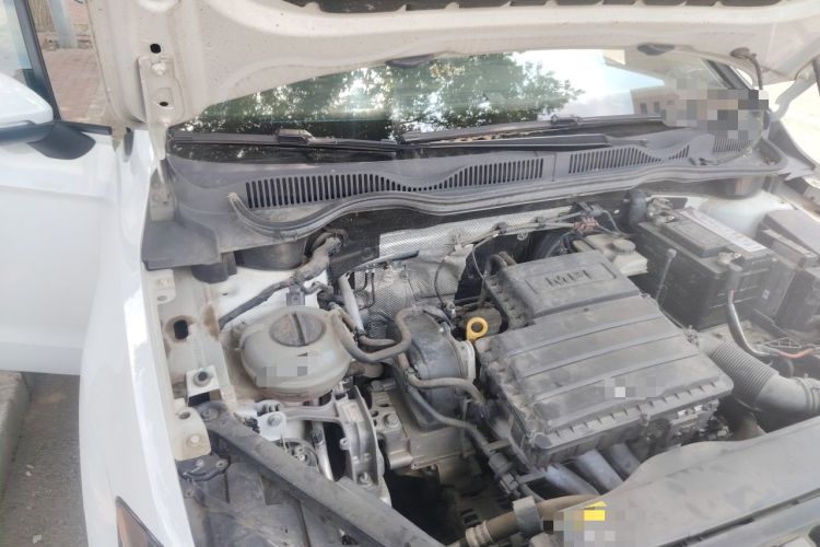 Used Volkswagen Golf Sportsvan 2016 1.6L Automatic Comfort Model Engine Bay Right