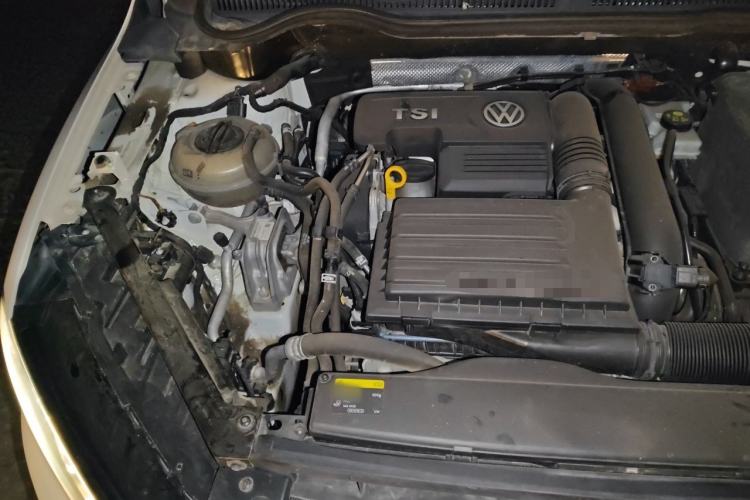 Used Volkswagen Golf Sportsvan 2016 230TSI Automatic Luxury Version Engine Bay Right