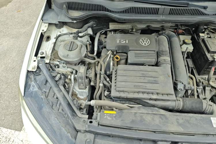 Used Volkswagen Golf Sportsvan 2016 230TSI Automatic Trend Edition Engine Bay Right